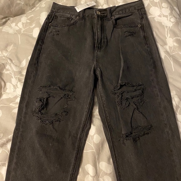 Distressed Mom Jeans - Picture 2 of 4